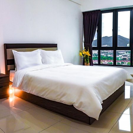 Lazy Traveler'S Suite By D Imperio Homestay George Town Exterior photo
